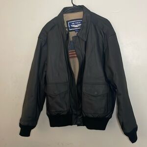 Airforce black Leather jacket size XL Vintage excellent condition